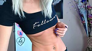 Girl Masturbate In Cam