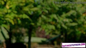 Германски MILF-и на голф среща става дива със заварен син