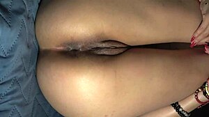 Arzu Dar Yurt Odasında Çılgın Sikişe Yol Açıyor