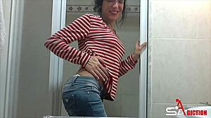 Yolanda Alonso performs a steamy webcam shower show