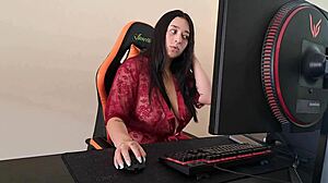 ラテン系奥さんが車売って買った男にヒール履いて激しく突かれる