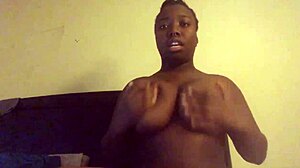 Faen! Sjekk disse slemme ebony solo klipp jeg sender til BF-en min!