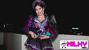 Dancing MILF RIDES and BLOWS in PUBLIC, CAUGHT by AMATEURS.