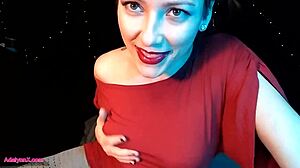 Adalynnx worships her fisted ass! Raw power!