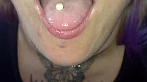Girlfriend loves deepthroating and swallowing cum in homemade video