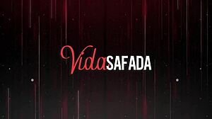 chupei a ju até ela gozar e ela doida pra sentar gostoso no meu pau pra gozar de novo terminei leitando muito na buceta dela