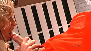 Nicole Sheridan Successfully Tests a Vigorous Big Dick