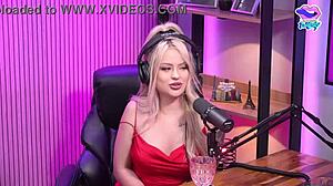 The Blonde From California Had Multiple Orgasms 😍