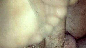 Домашний футджоб с различными сексуальными нейлонами