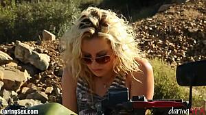 Daringsex Solo Outdoors Masturbation in the Mountains