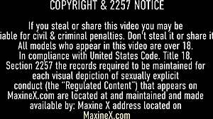 I'm Maxine X Squirting With Nyssa Nevers' Vibrator