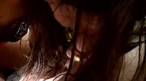 Sexy lingerie tease leads to Noitakails giving head 😘