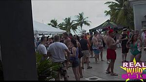 Slutty Amateur Flashes Nude In Public Street At Fantasy Fest Party