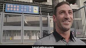 Caliente latina española adolescente de 18+ perforada por la polla enorme de atleta pro