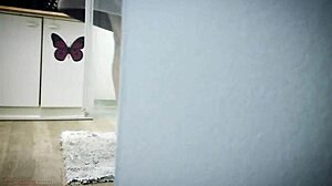 European woman surprised in bathroom, lets herself be amateur