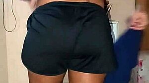 Morena gostosa, are you calling me to do anal sex?