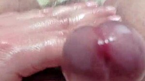 Masturbation relax session turned into pure bliss. Just lay back and enjoy the soothing touch!