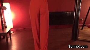 Unfaithful British MILF Lady Sonia shows off her huge melons 😍