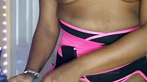 Naejae Shows Her Ass Off