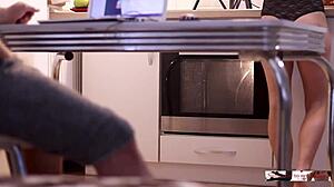 Quick Homemade Fuck Before Dinner