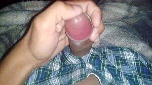 tocando mais uma punheta, sim, masturbando meu pau grande com anal