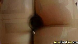 Outdoor Woman Shows Big Ass In Stockings