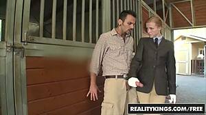 ryann voodoo gets bareback blowjob and cumshot 😍