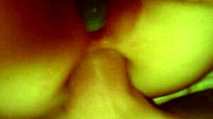 Sie Schreit Bis Zum Anal Orgasmus