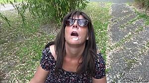 marion flashes in public with group