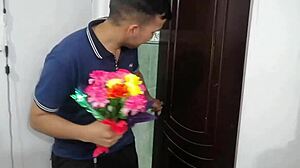 mi madrastra le es infiel a mi padre porque soy mas joven y tengo la polla dura y grande