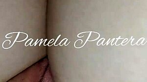 Eu estava excitada com transa bem menininha fiz um stripper tirei a roupa dan�ando e rebolando vai ficar doido de tes�o e vai querer comer meu cuzinho vou gozar muito quando socar bem forte