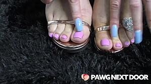 pawg milf indulges in toe licking and sucking fetish