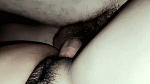 Pidiendo Que Me Suba El Sueldo Mi Patrón Y Me Llevo A Su Cama Para Una Penetración Rápida Porque El Viejito Es Precoz