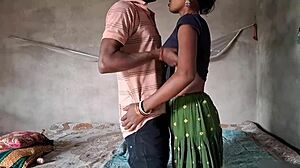 Desi ladki gaon mein real romp mein hard anal se wild ho jati hai