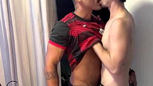 Muscular Bodybuilder Fucks Neighbor's Big Ass Bareback With Monster Cock!