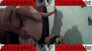 Fat girl loves pussy eating before dinner 😋