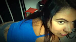 Gostosa mama lets the pervert oil her ass