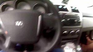 Wife has public sex and gets creampie in the park