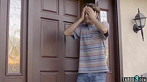 Isteri milf sorok rahsia gelap berbulu