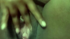 Amiguinha Safada Shaved Pussy Licked