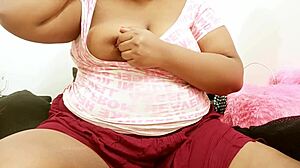 Indian Tulu Aunty With Sexy Appeal