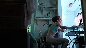 Ever cum in your panties like this, huh?