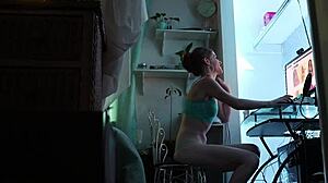 Ever cum in your panties like this, huh?