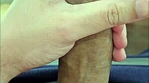 Novinho Dotado Gozando Gostoso With Cute Twink