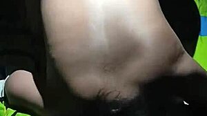 Moglie indonesiana tradisce con dipendente per saldare debito di nascosto