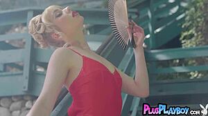 Blonde teen 18+ braylin bailey poses naked after hot posing in sexy lingerie