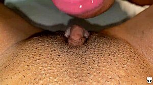 Que rico, he licks my huge clit and I cum in his mouth! 😋