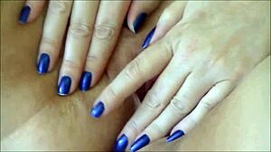 Slut uses bottle and dildo toys on her wet pussy in high definition