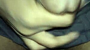 Indian desi cock gets bold gay blowjob in room