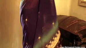 Seduce me, sexy asian babe!